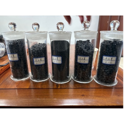 Graphitized petroleum coke 